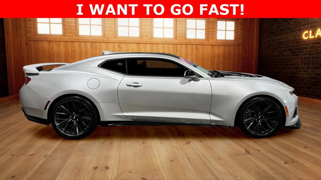 Used 2018 Chevrolet Camaro ZL1 RWD image 2