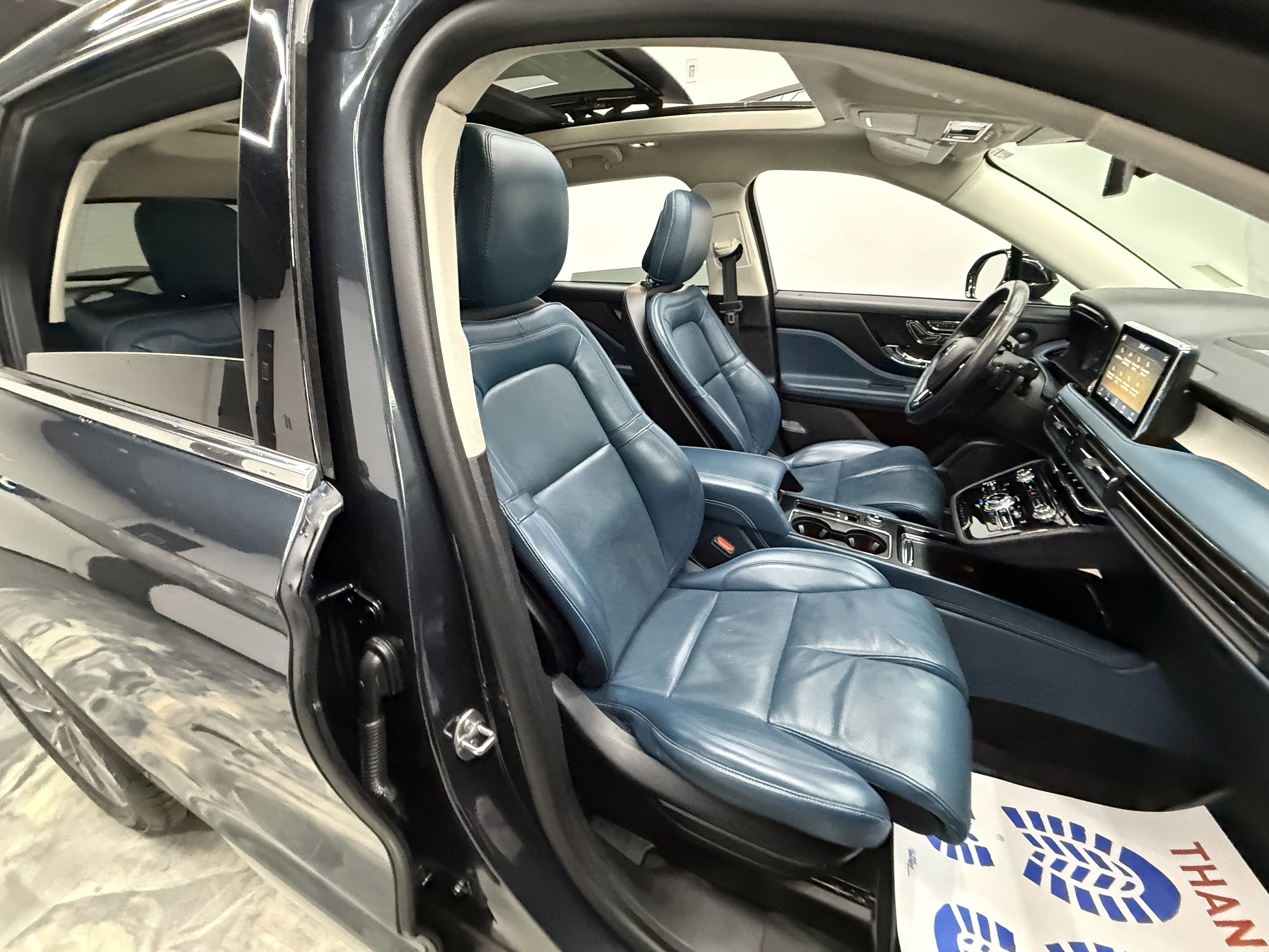 Used 2020 Lincoln Corsair Reserve w/ Equipment Group 202A image 20