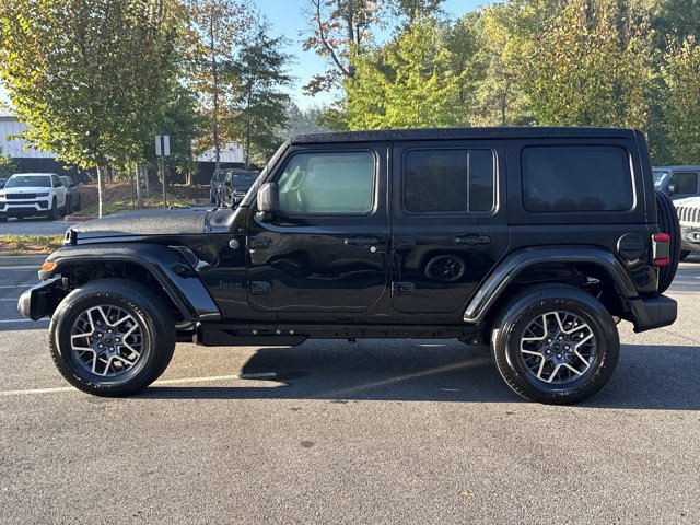 Certified 2026 Jeep Wrangler Unlimited Sahara AWD/4WD image 8