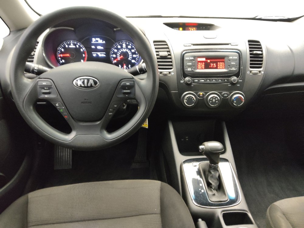Used 2017 Kia Forte LX image 22