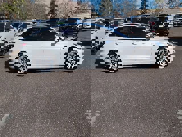Used 2022 Tesla Model 3 Long Range image 9