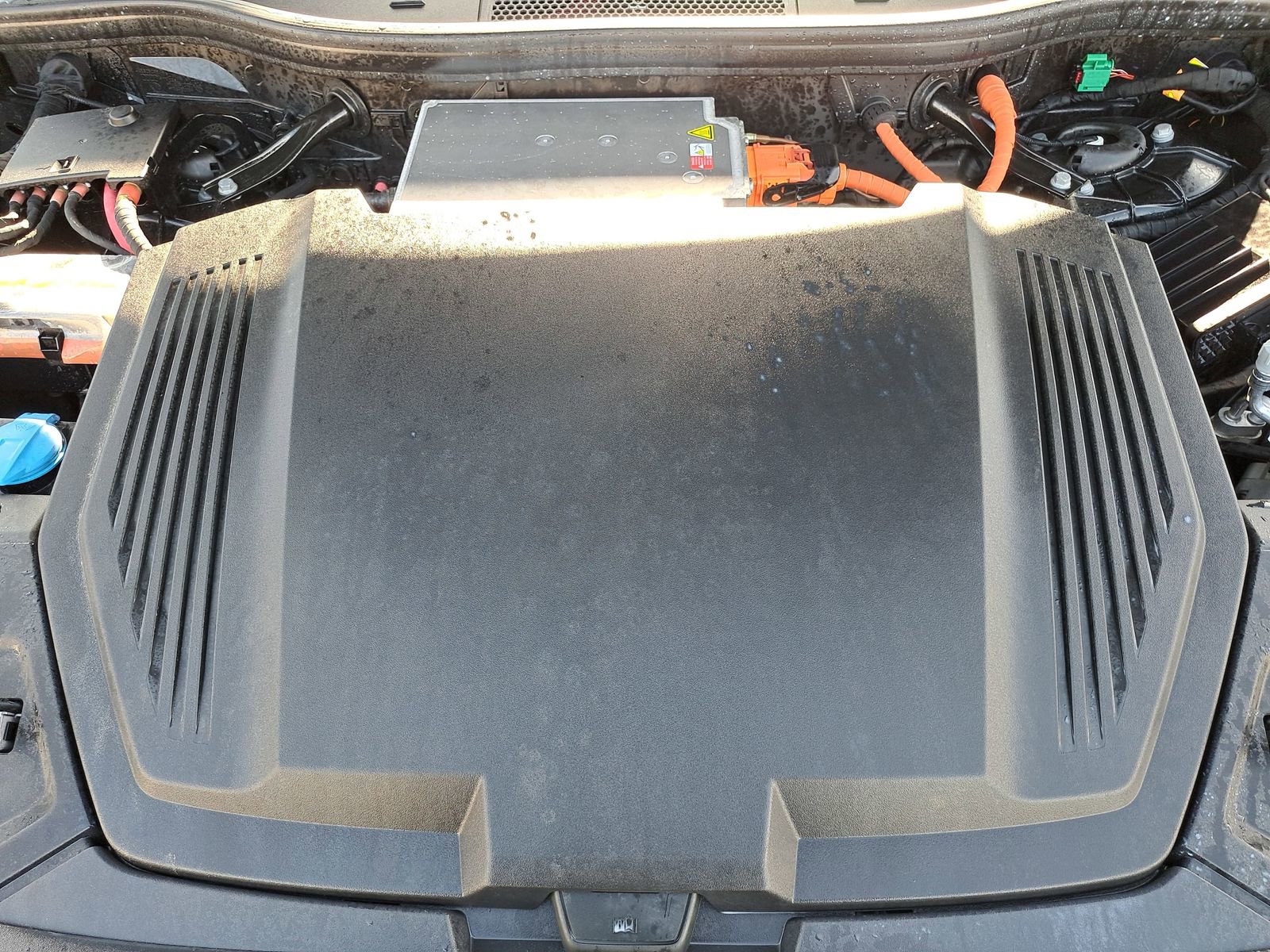 Used 2024 Audi Q8 e-tron Premium Plus w/ Premium Plus Package image 34