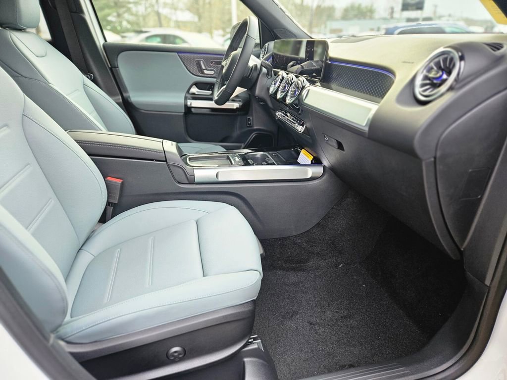 New 2026 Mercedes-Benz GLB 250 4MATIC image 11
