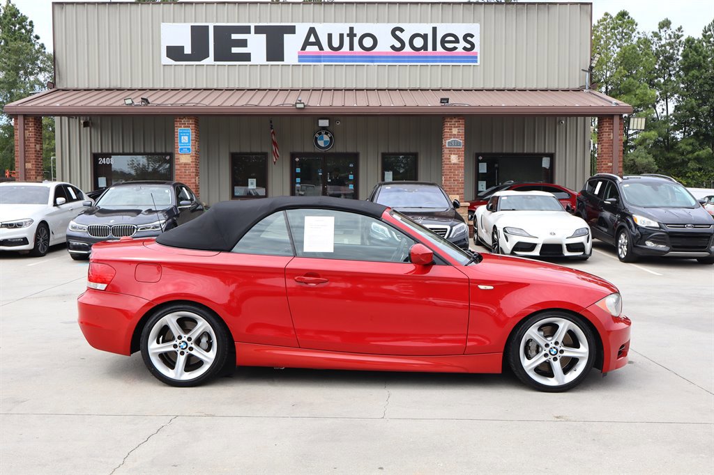 Used 2011 BMW 135i Convertible RWD image 15