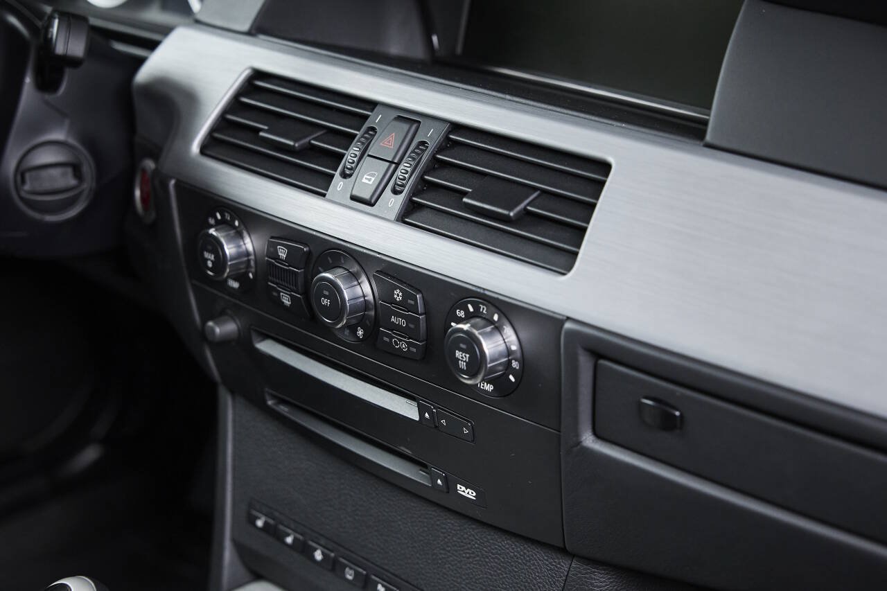 Used 2006 BMW M5 RWD image 76