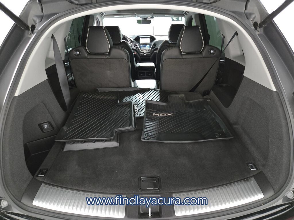Used 2019 Acura MDX w/ Advance Package FWD image 17