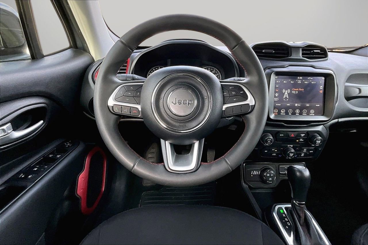 Certified 2023 Jeep Renegade Trailhawk image 11