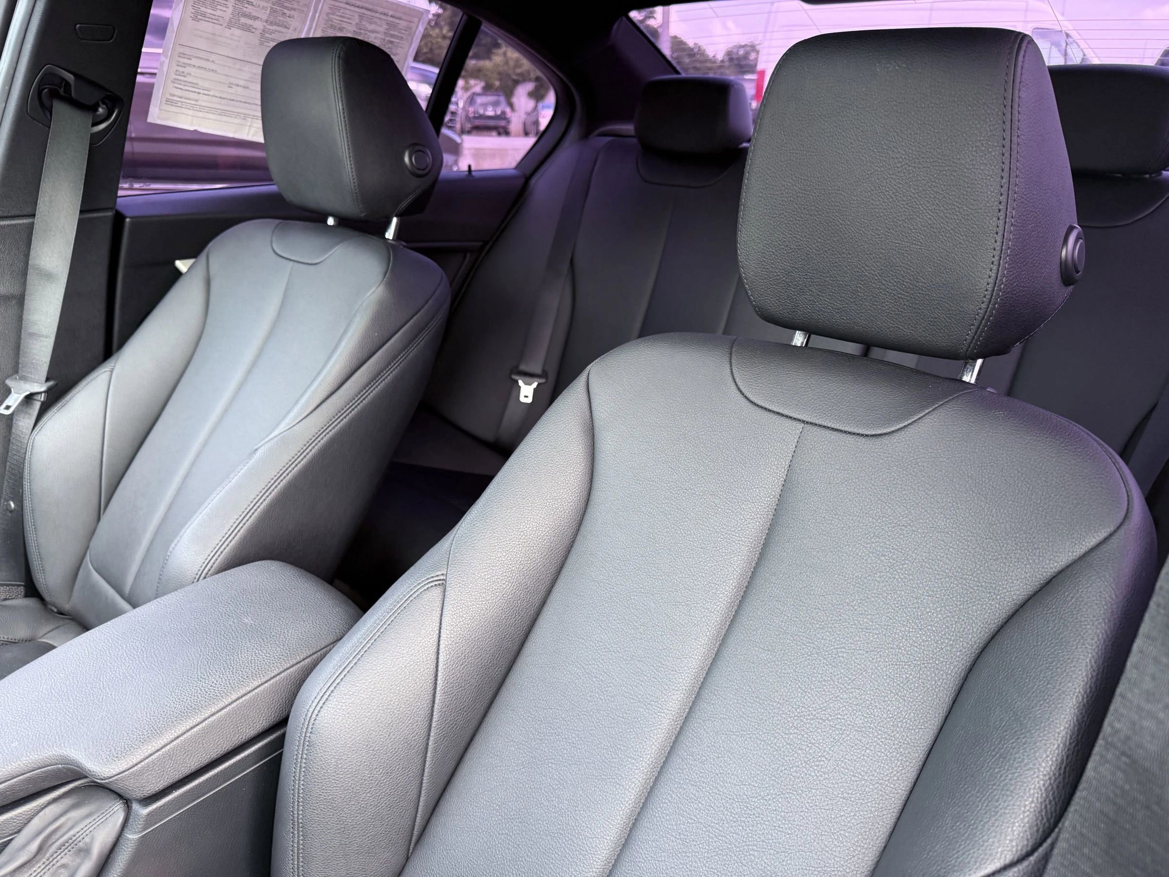 Used 2017 BMW 320i Sedan image 23