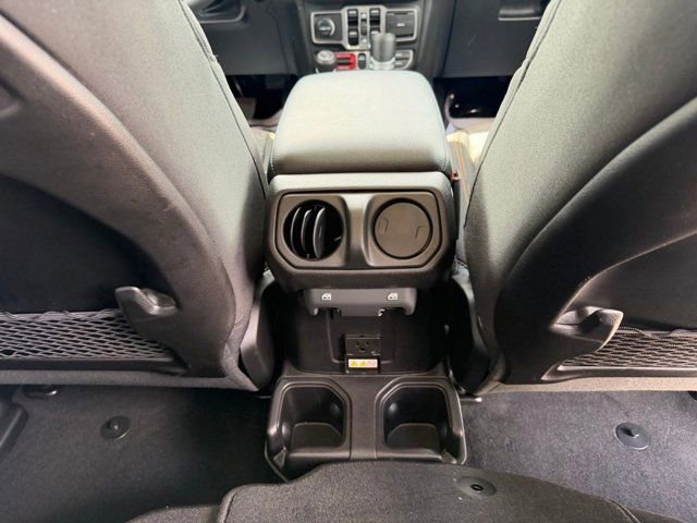 Used 2025 Jeep Gladiator Mojave w/ Convenience Group image 31
