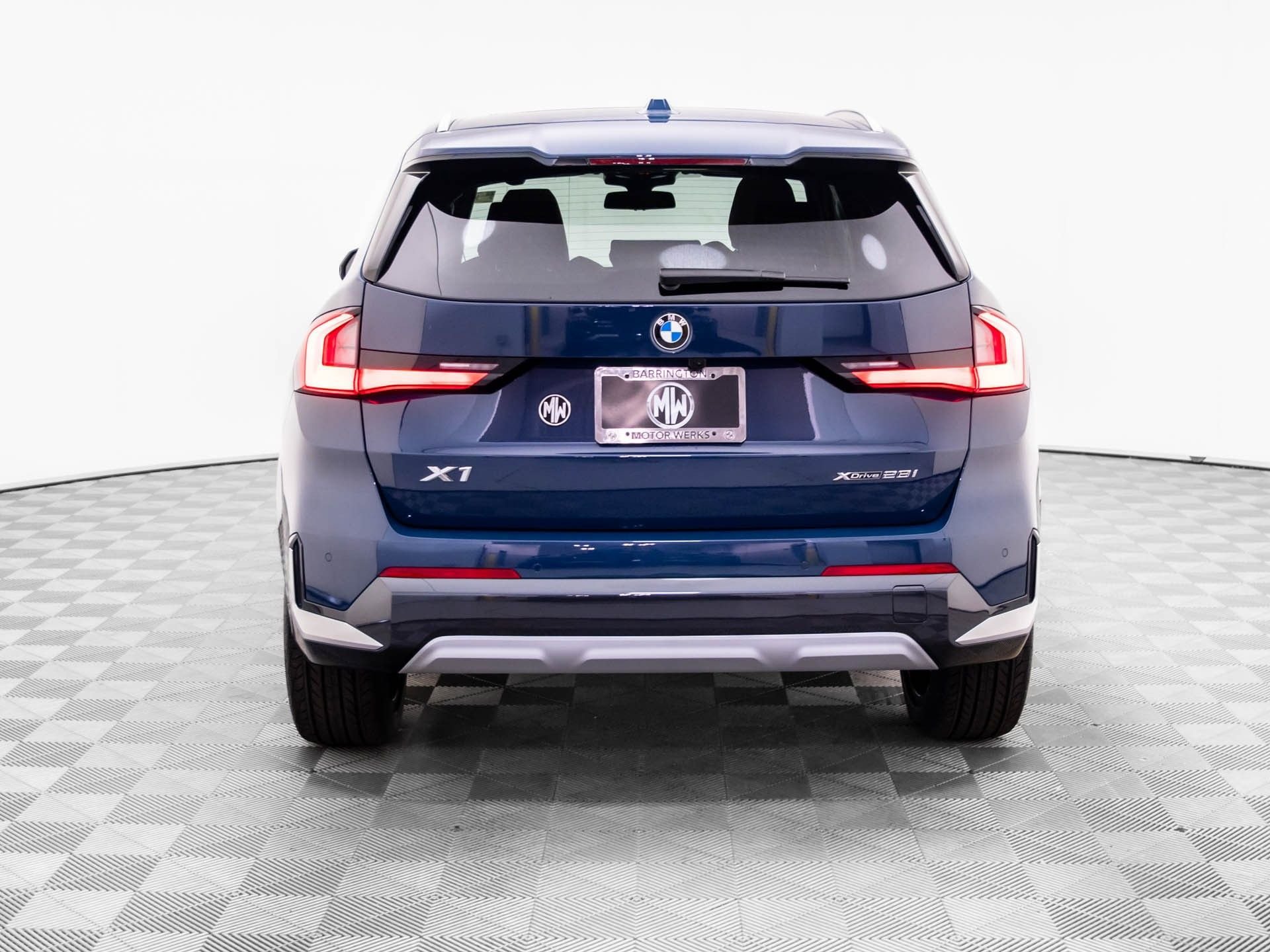 New 2026 BMW X1 xDrive28i w/ Technology Package AWD/4WD image 5