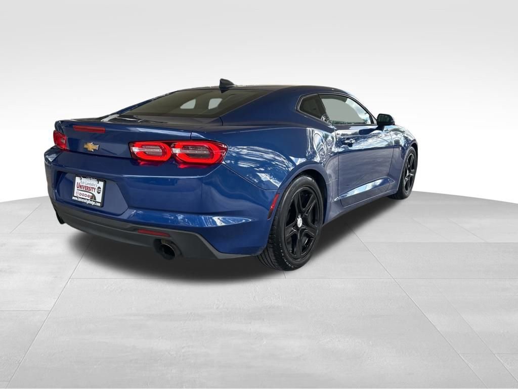 Used 2019 Chevrolet Camaro LT image 3