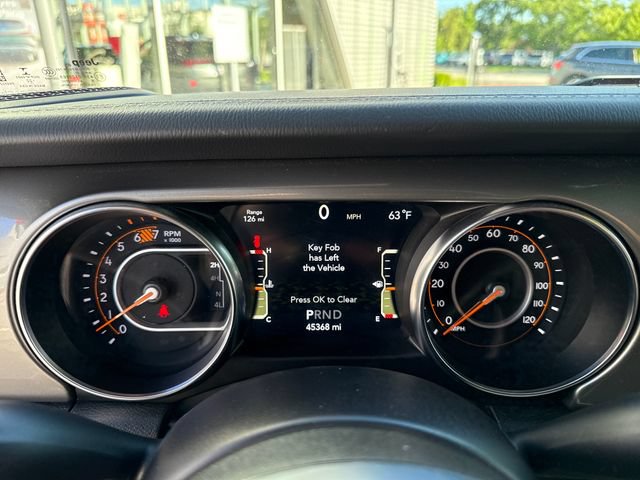 Used 2022 Jeep Wrangler Unlimited Sahara w/ Cold Weather Group AWD/4WD image 19