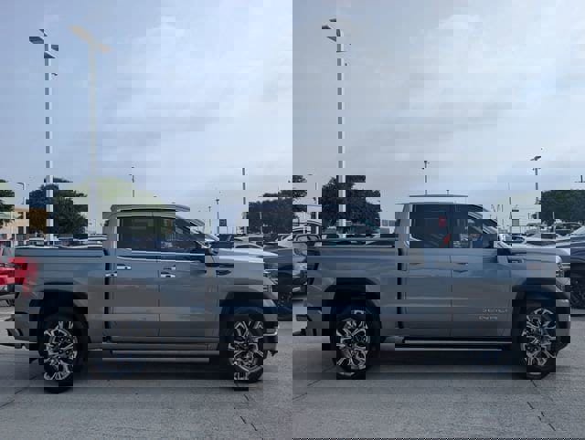 Certified 2024 GMC Sierra 1500 Denali Ultimate AWD/4WD image 3