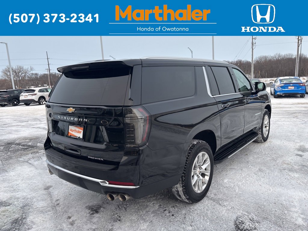 Used 2025 Chevrolet Suburban Premier image 5