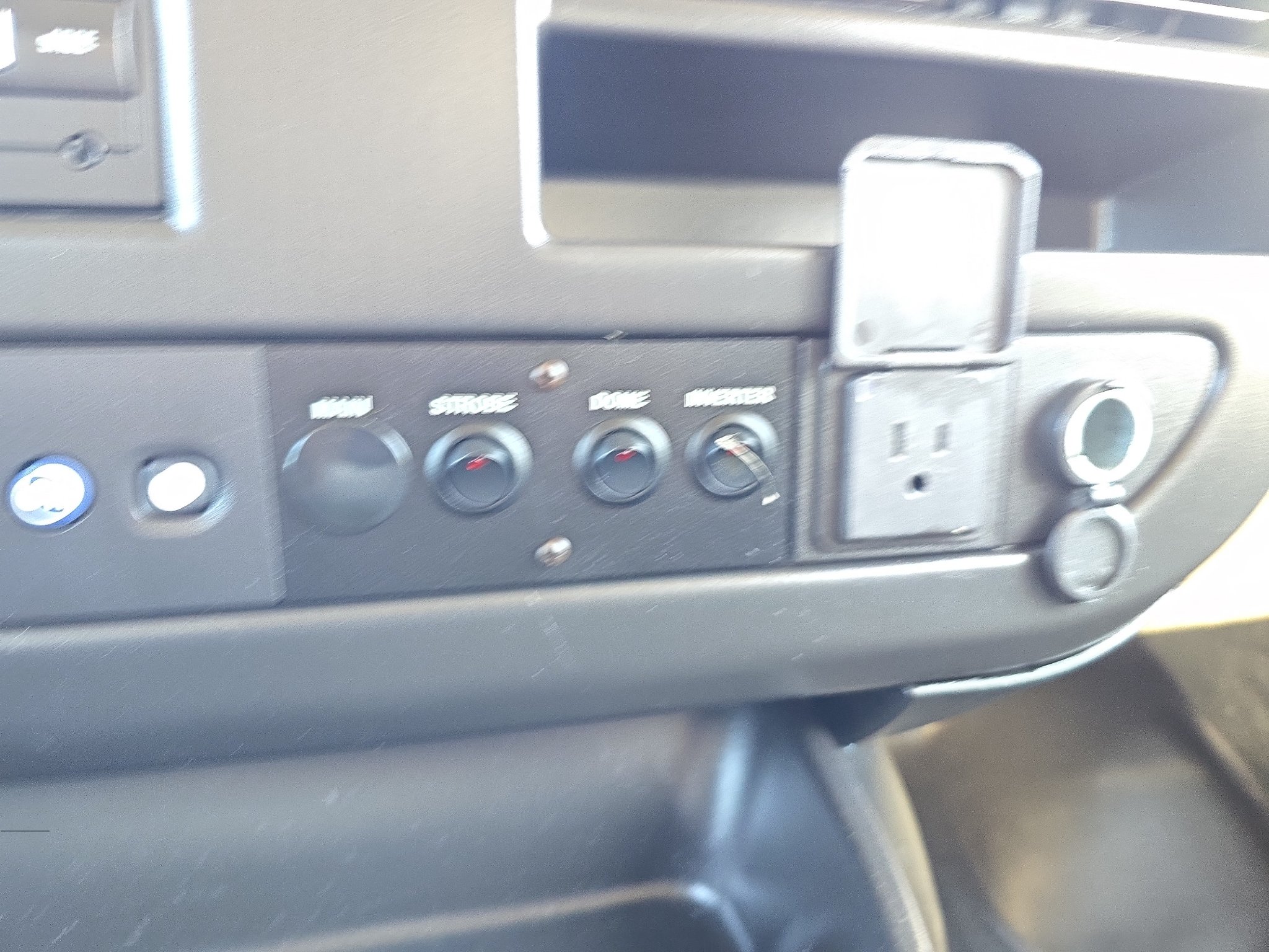 Used 2018 Chevrolet Express 2500 w/ Driver Convenience Package RWD image 26