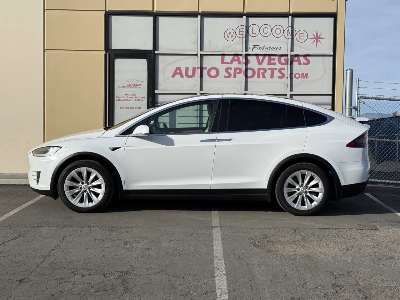Used 2021 Tesla Model X Long Range image 7