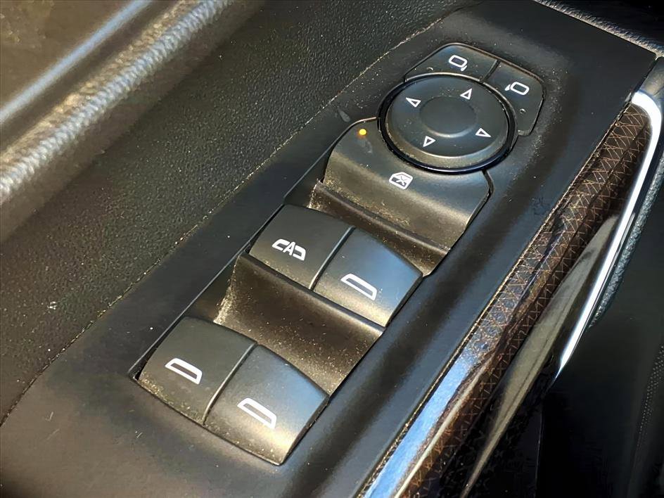 Used 2021 Chevrolet Silverado 1500 LT image 17