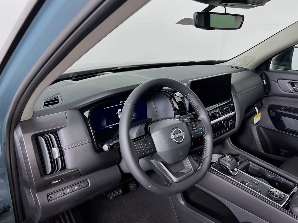 New 2026 Nissan Pathfinder Platinum image 8