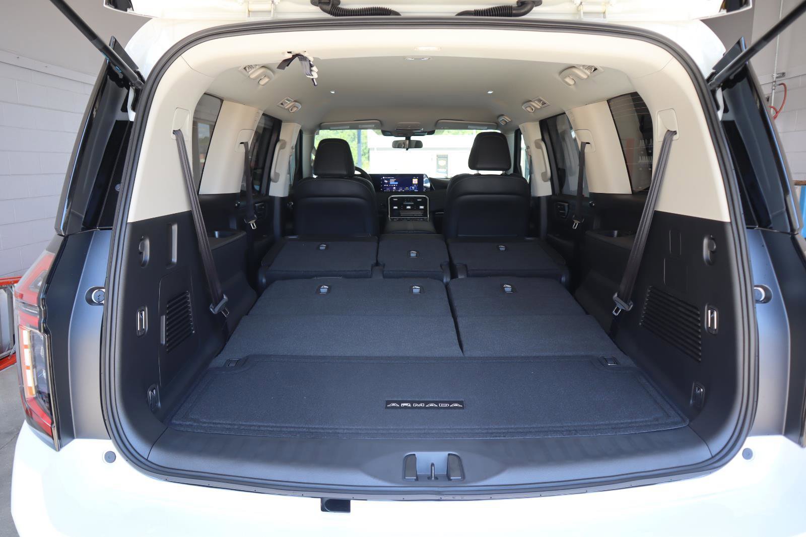 New 2026 Nissan Armada SV image 39