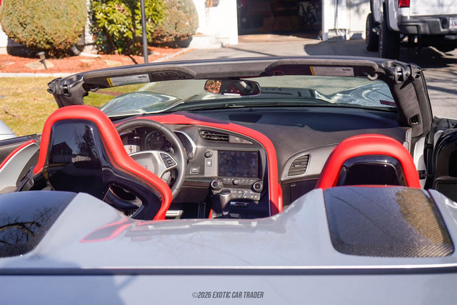 Used 2015 Chevrolet Corvette Z06 w/ 3LZ Preferred Equipment Group RWD image 42