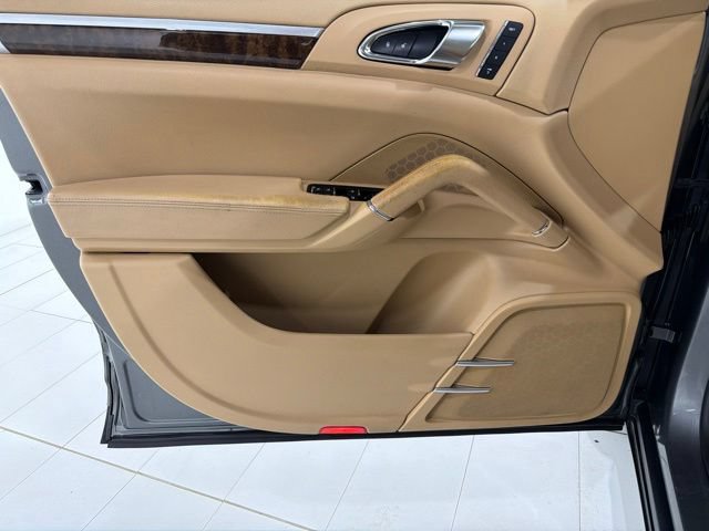 Used 2014 Porsche Cayenne Diesel AWD/4WD image 10