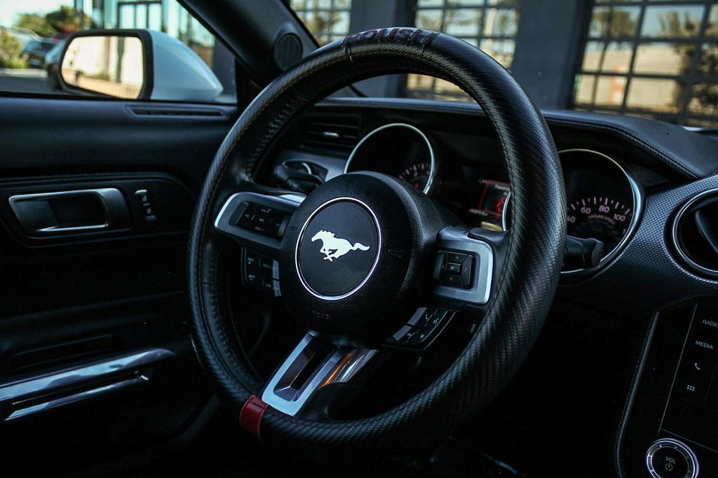 Used 2021 Ford Mustang GT RWD image 19