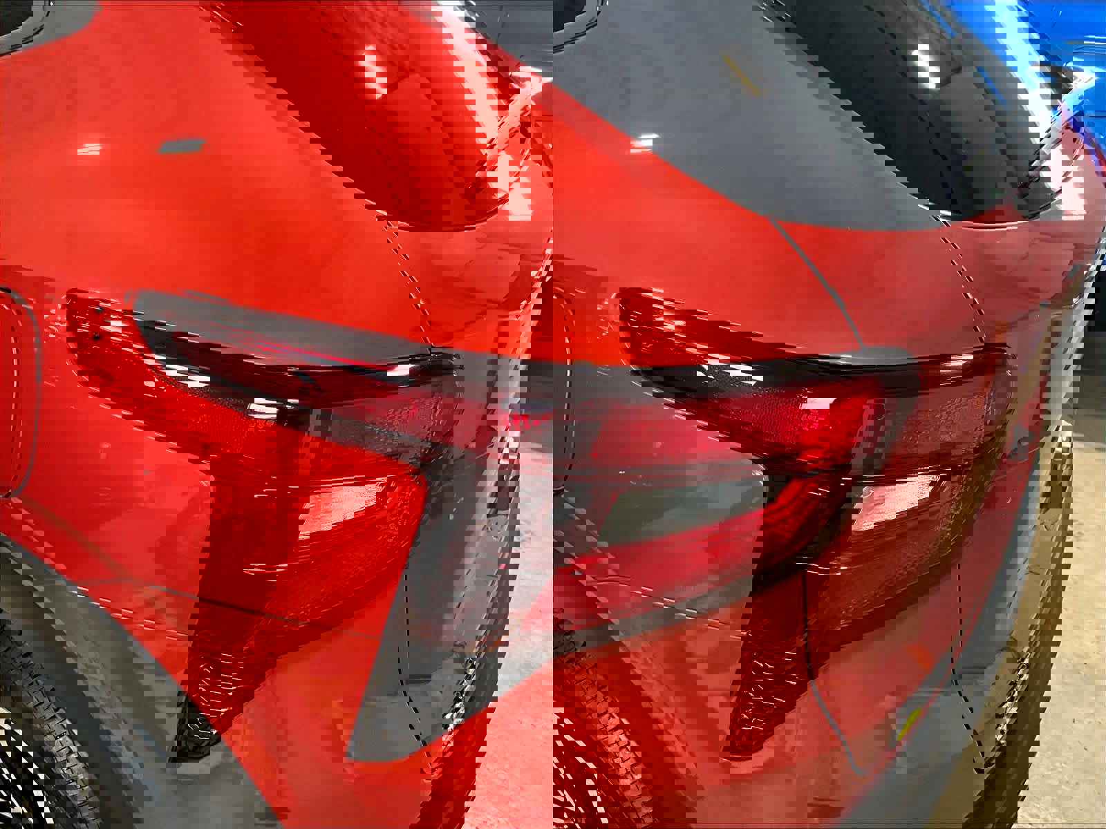 Used 2024 Chevrolet Trax RS w/ Driver Confidence Package FWD image 32