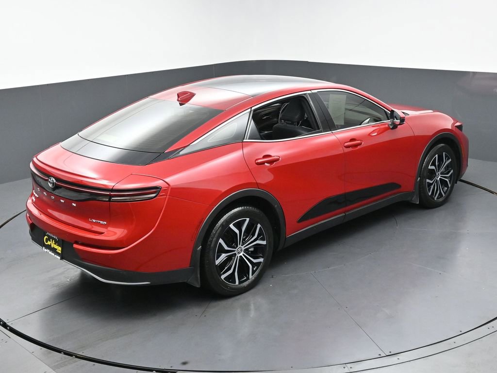 Used 2024 Toyota Crown Limited image 35