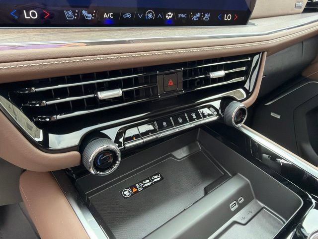 New 2026 Chevrolet Tahoe High Country AWD/4WD image 16