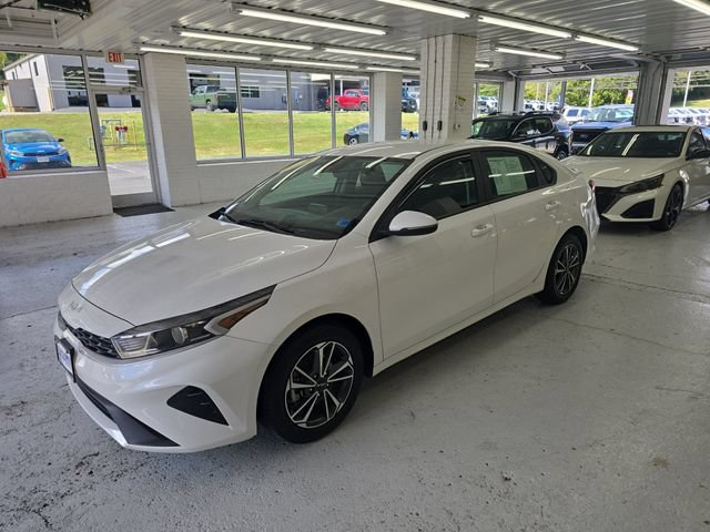 Certified 2023 Kia Forte LXS w/ LXS Technology Package FWD image 2