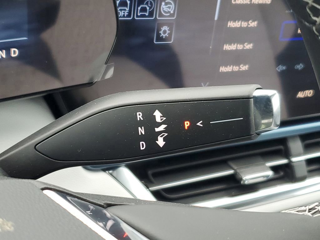 New 2026 Chevrolet Equinox EV LT image 24