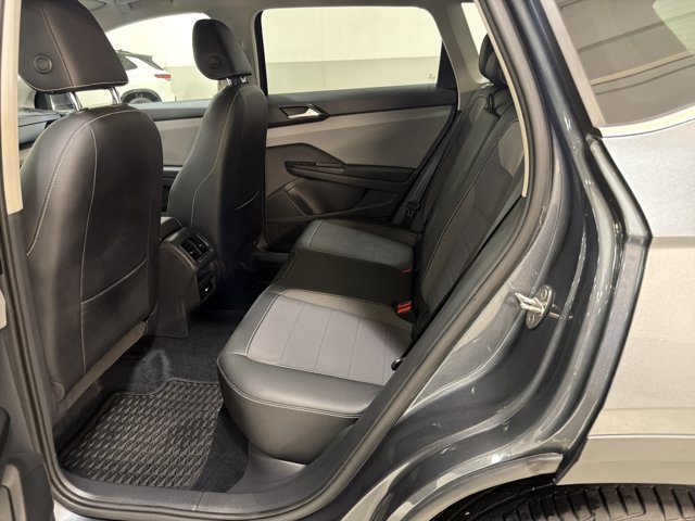 Certified 2022 Volkswagen Taos SE AWD/4WD image 16