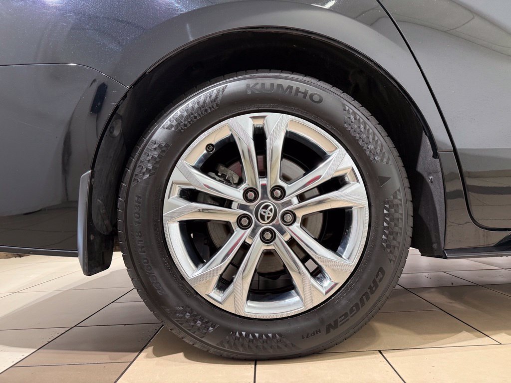 Certified 2023 Toyota Sienna XSE w/ XSE Plus Package AWD/4WD image 6