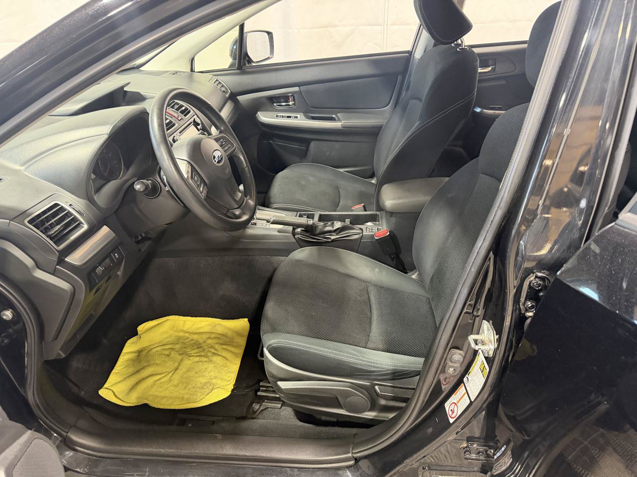 Used 2015 Subaru Crosstrek 2.0i Premium w/ Moonroof Package AWD/4WD image 12