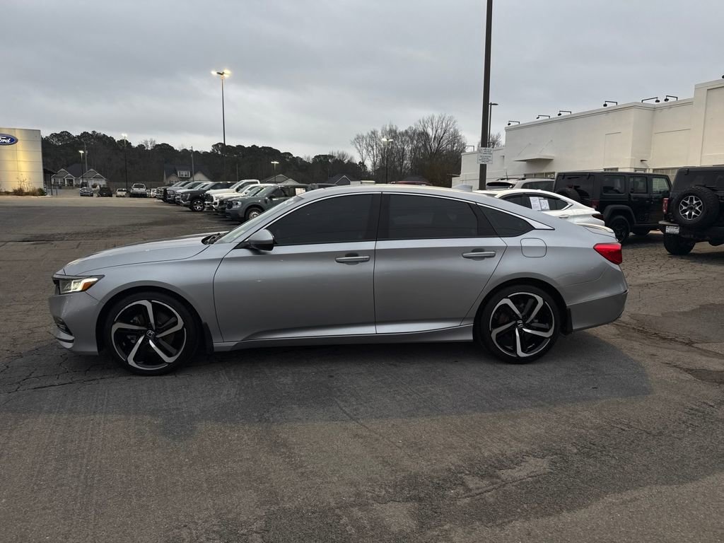 Used 2020 Honda Accord Sport image 2