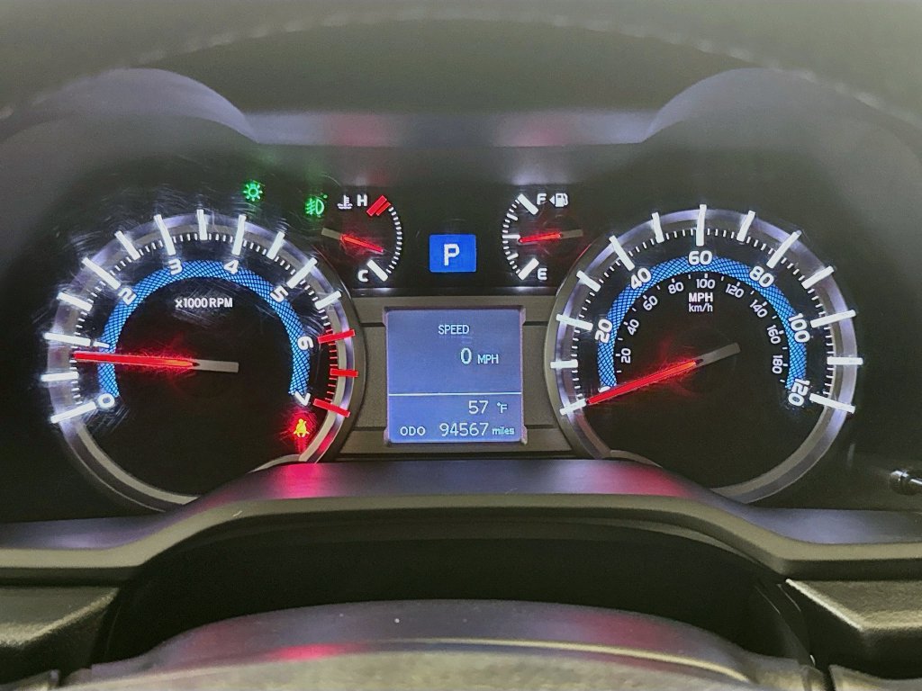 Used 2017 Toyota 4Runner SR5 AWD/4WD image 14