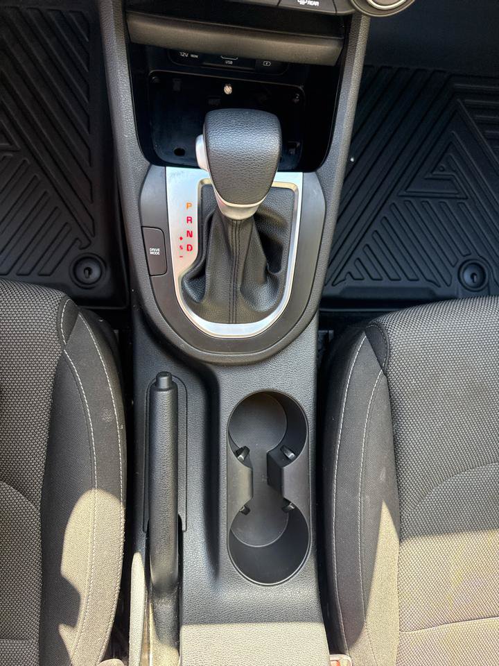 Used 2024 Kia Forte LXS FWD image 13