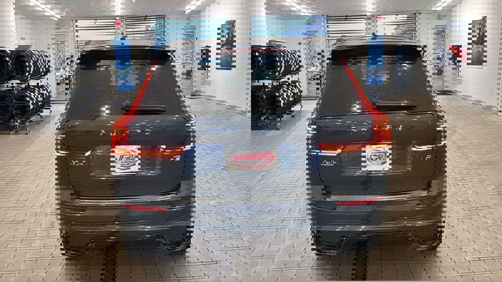 Used 2026 Volvo XC60 T8 Plus w/ Protection Package Premier image 6