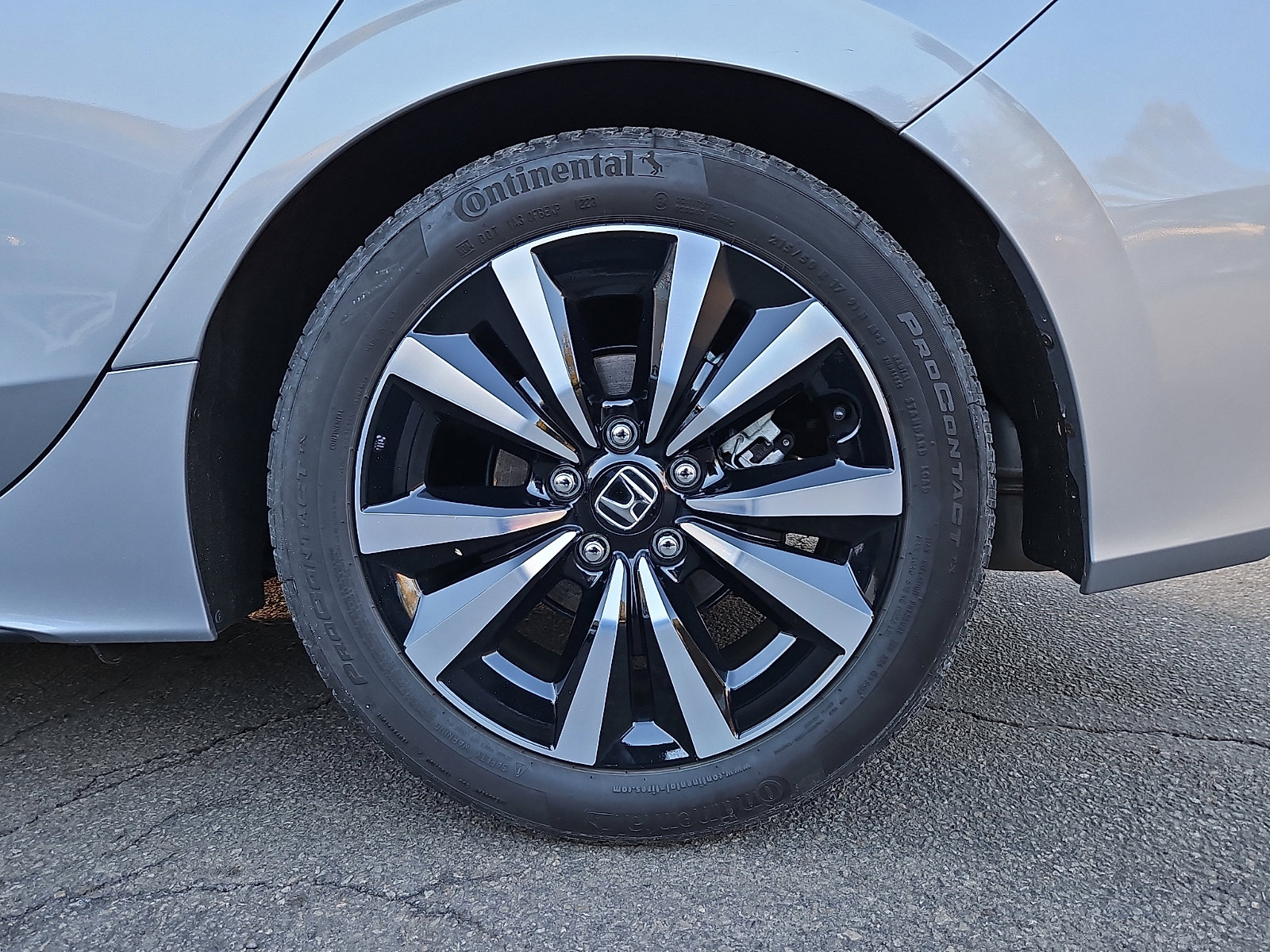 Certified 2023 Honda Civic EX-L image 9