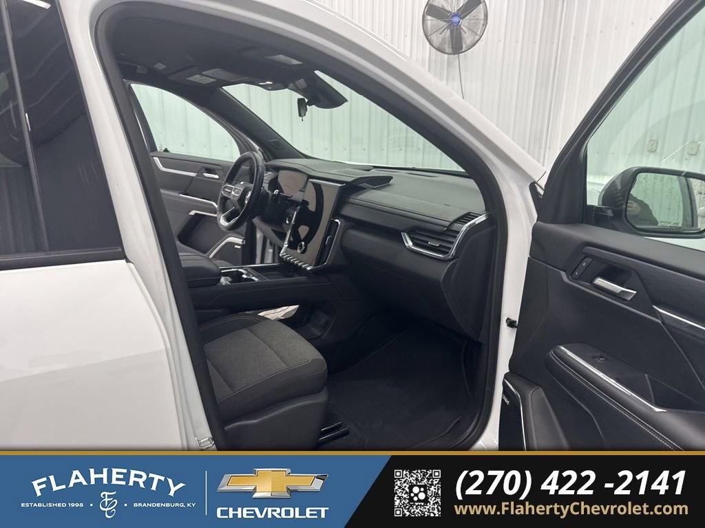 Used 2025 GMC Acadia Elevation image 14