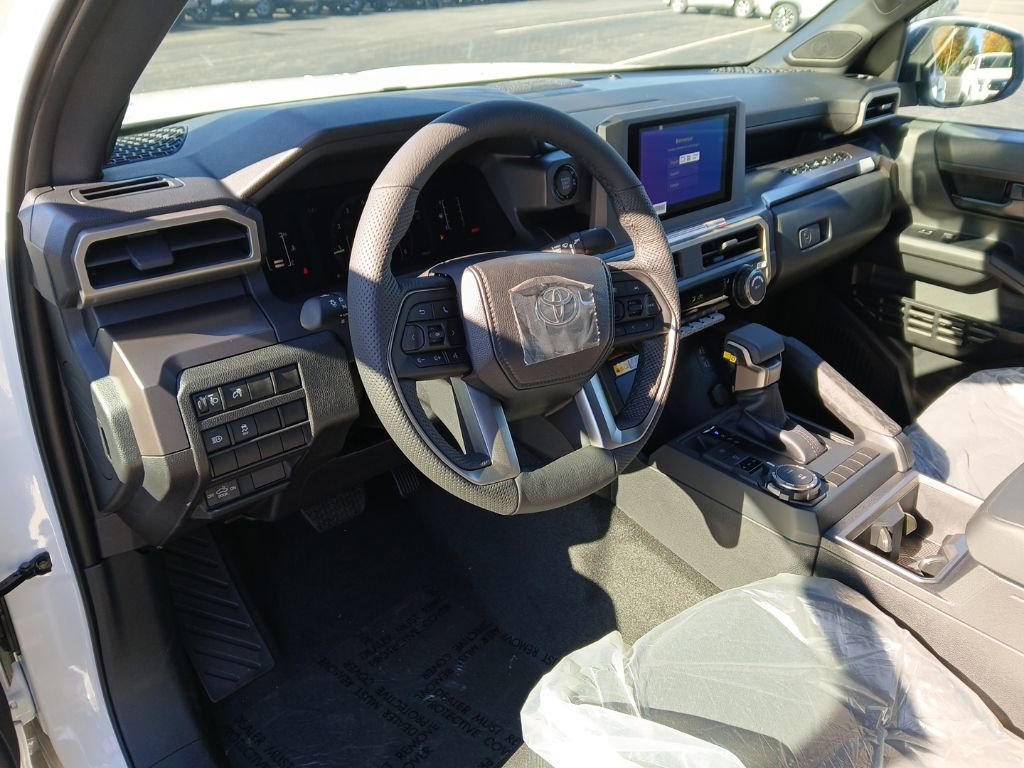 New 2025 Toyota Tacoma SR5 image 5