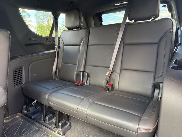 Used 2021 Chevrolet Suburban High Country w/ Premium Package AWD/4WD image 9