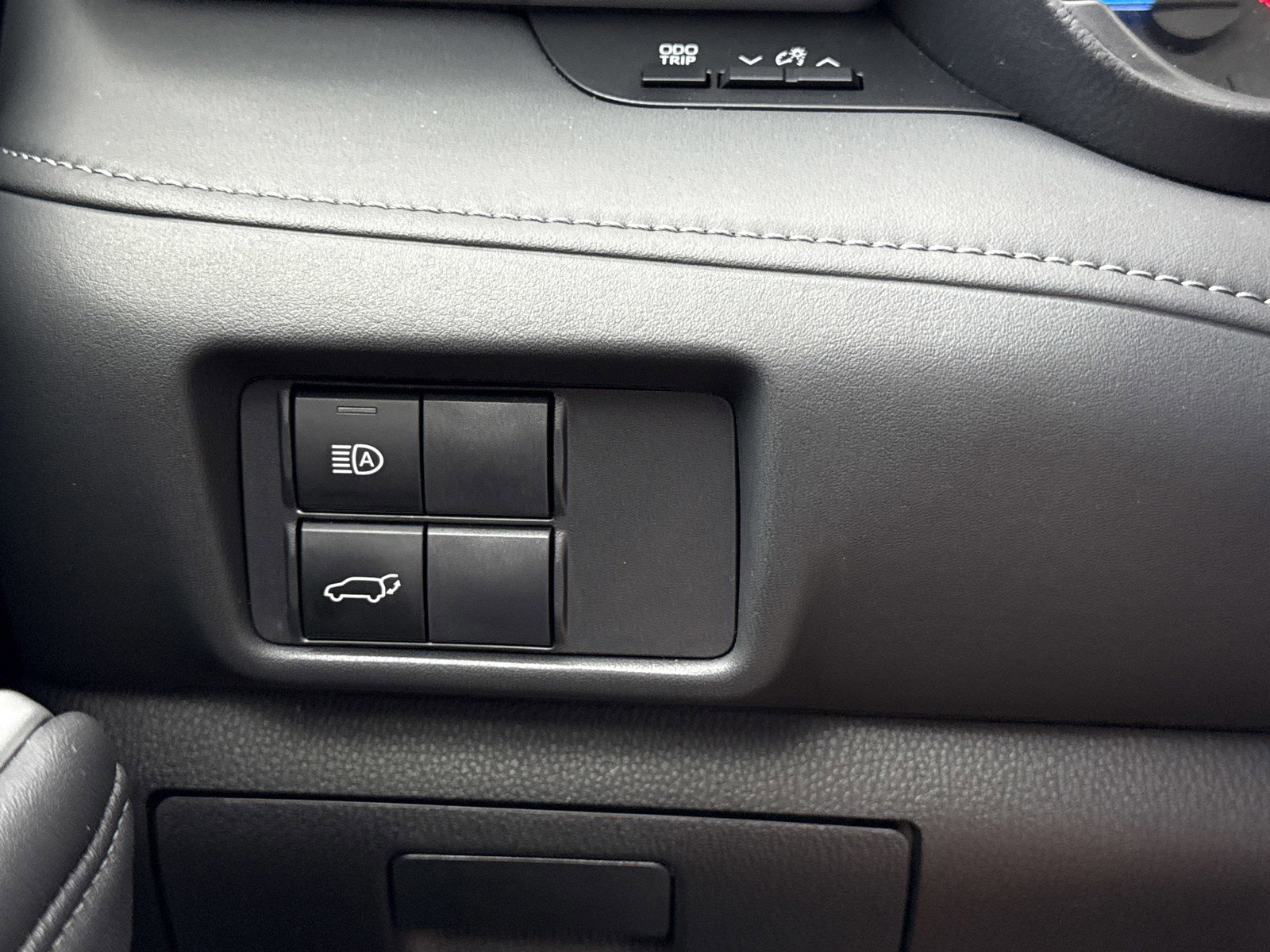 Used 2025 Toyota Highlander XLE image 22