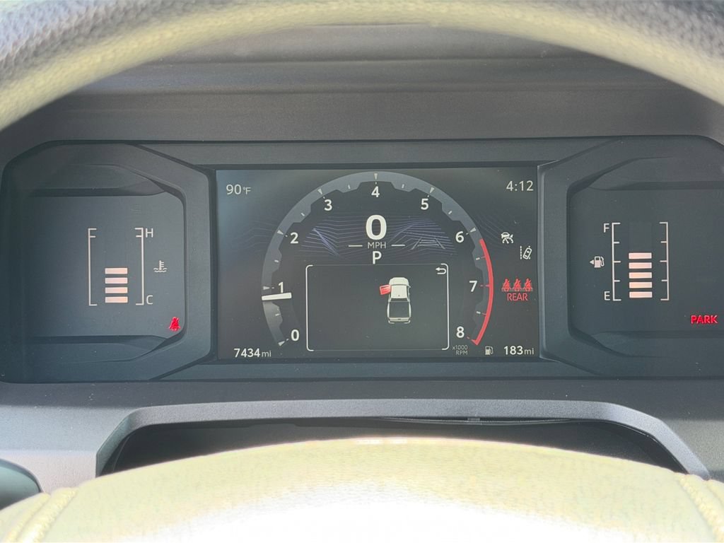 Certified 2025 Toyota Tacoma SR5 AWD/4WD image 29