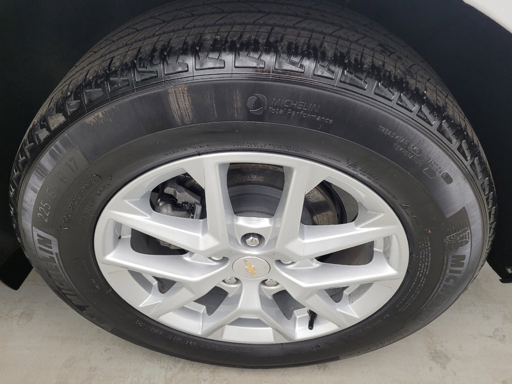 Used 2023 Chevrolet Equinox LT w/ LPO, Floor Liner Package image 31