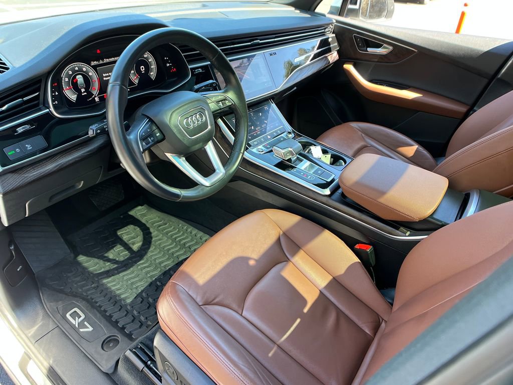 Used 2021 Audi Q7 2.0T Premium w/ Convenience Package image 11
