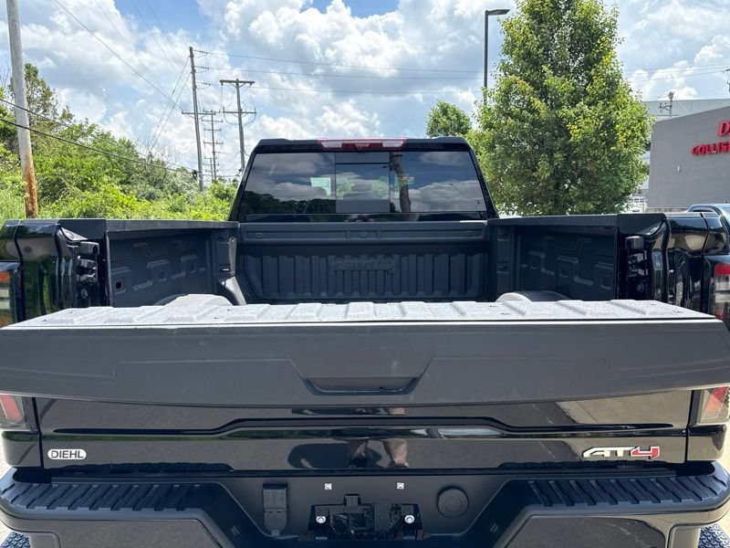 Used 2024 GMC Sierra 2500 AT4 w/ AT4 Premium Plus Package AWD/4WD image 12