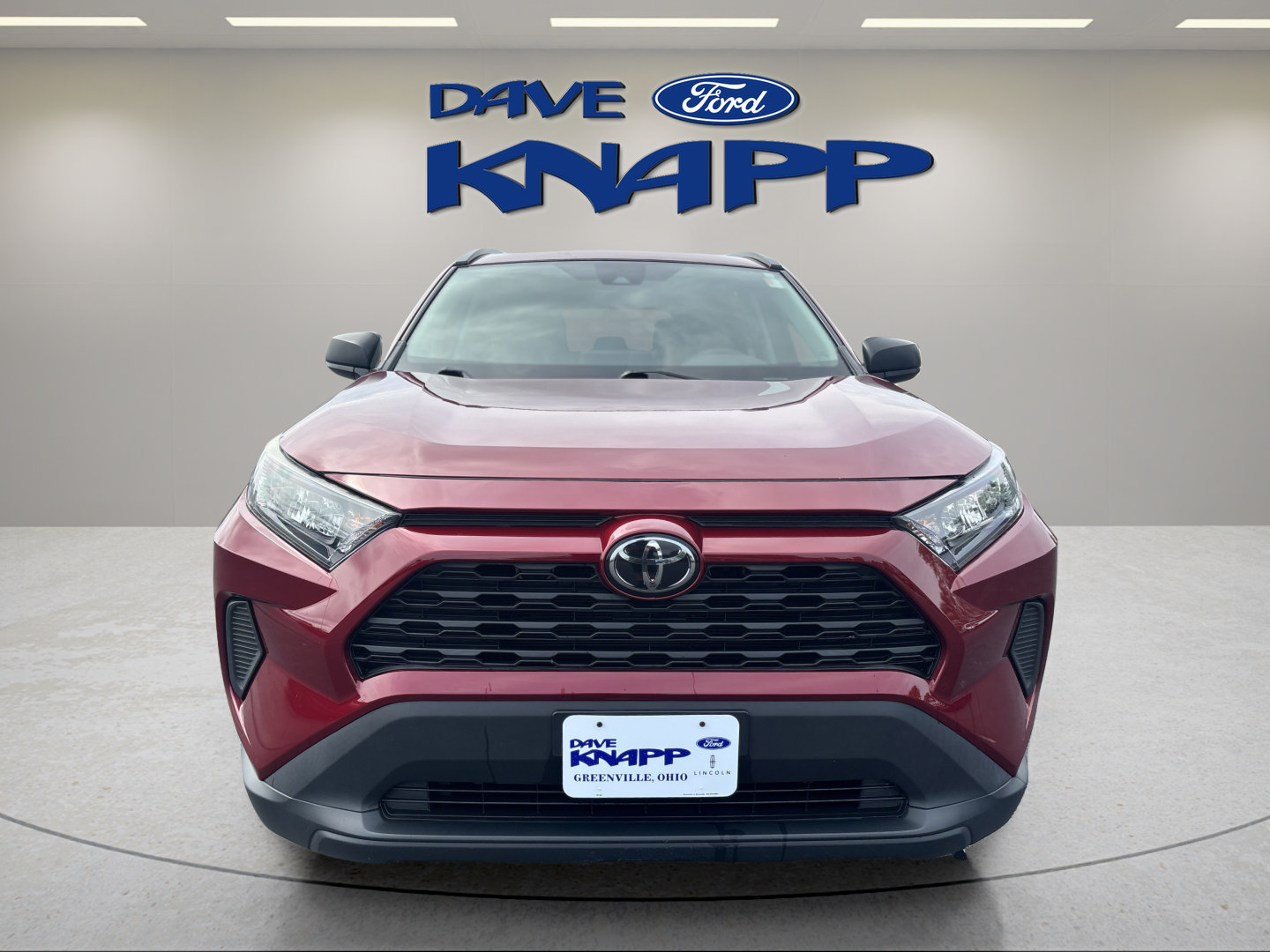Used 2019 Toyota RAV4 LE w/ Carpet Mat Package FWD image 2