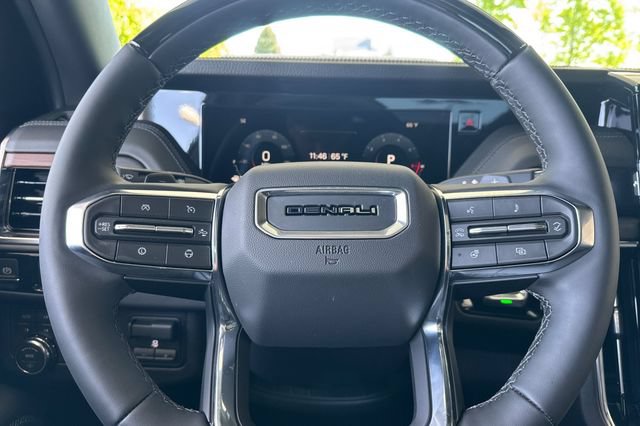 Used 2026 GMC Yukon XL Denali w/ Denali Reserve Package AWD/4WD image 24