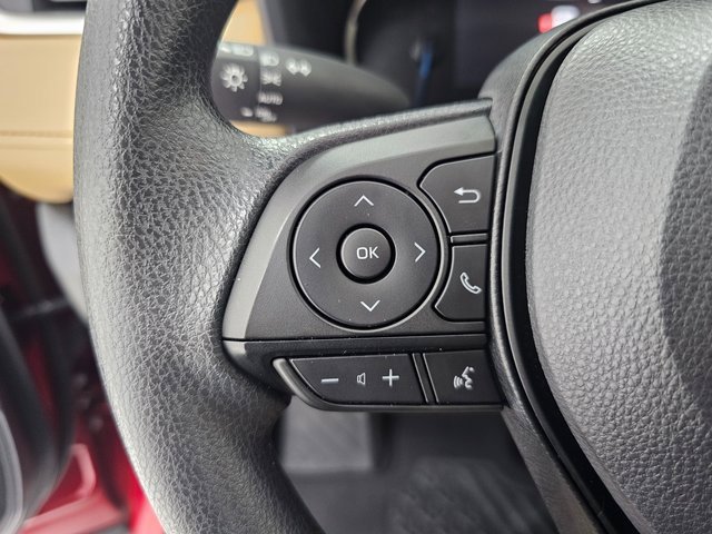 Used 2025 Toyota RAV4 XLE Premium image 11